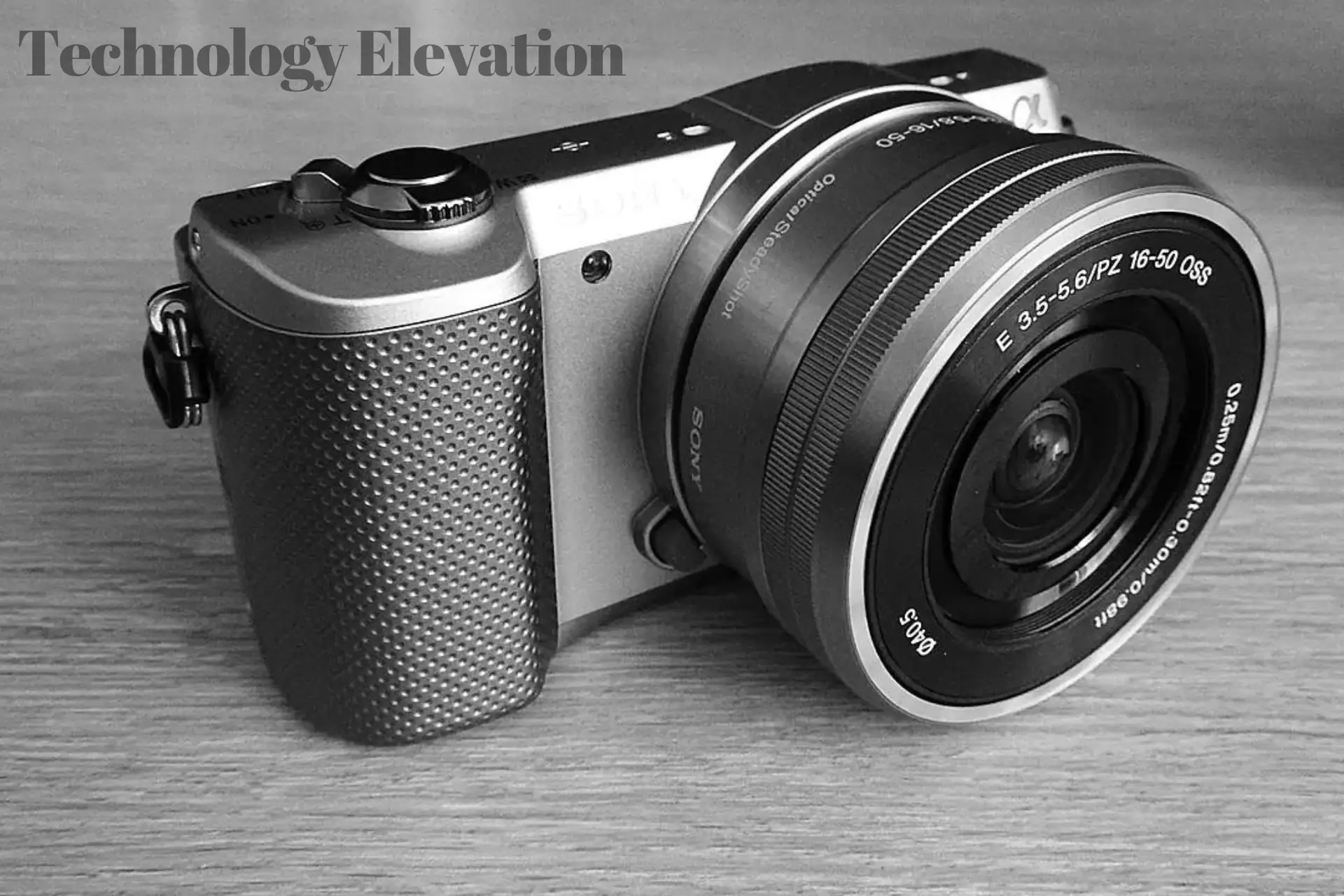 Best Mini Travel Cameras for 2024