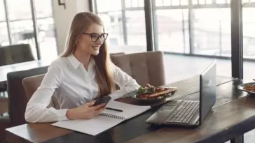 WhatsApp Desktop offers 50-person Video Conference Calls