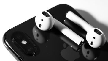 Apple Reportedly will Launch new AirPods Pro, AirPods to further Boost Wearables Business