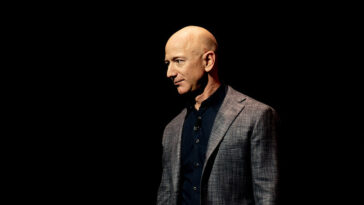 Jeff Bezos the World Richest Person keeps his Amazon Email Address Public
