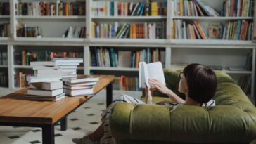 Project Gutenberg: A Library of 100% free Ebooks