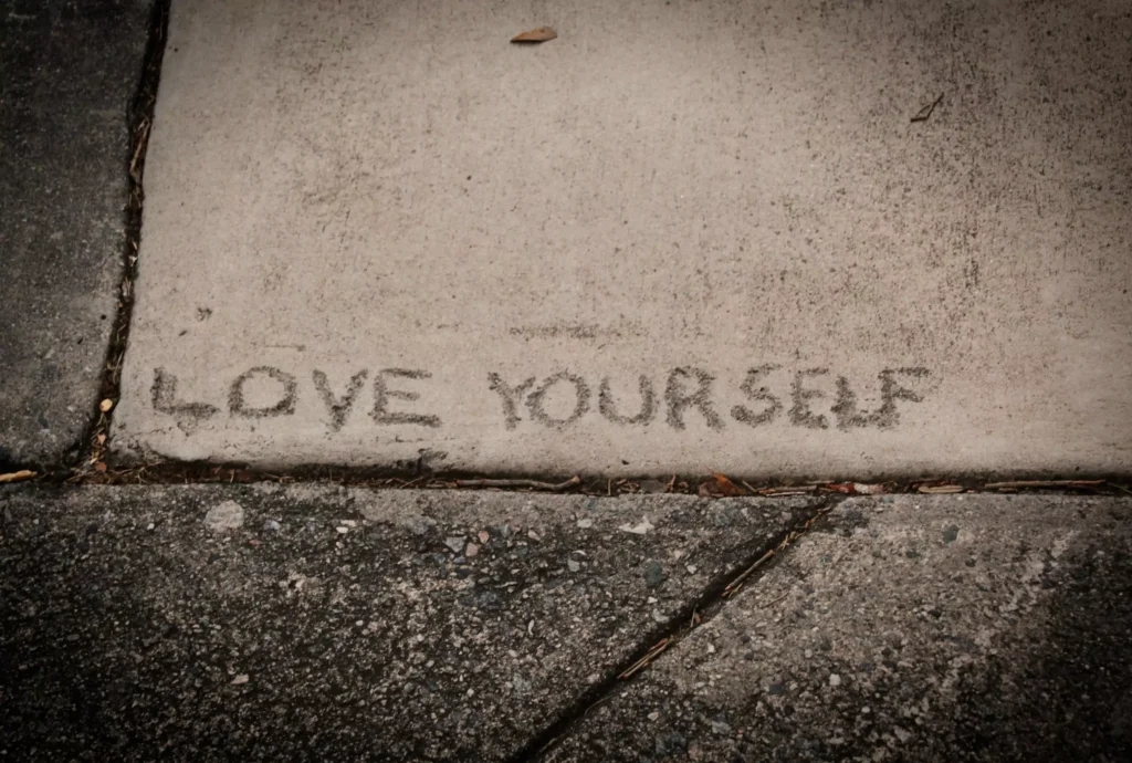 8 SIGNS THAT YOU HAVE FINALLY LEARNED TO LOVE YOURSELF