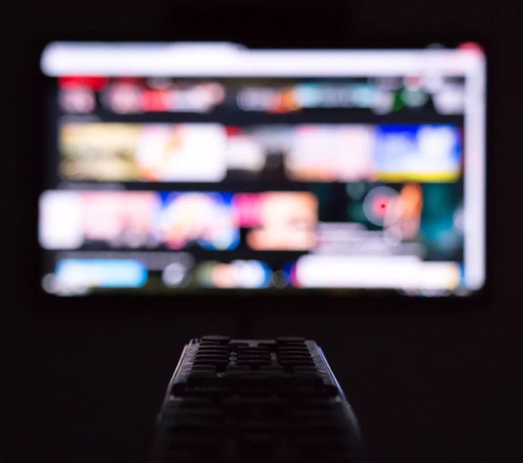Which TV Is BEST For Dark Rooms?