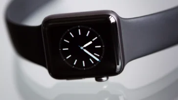 Are Smartwatches Compatible with Straight Talk