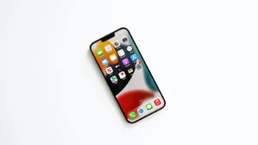 Best Privacy Screen Protectors For iPhone 13 Pro Max
