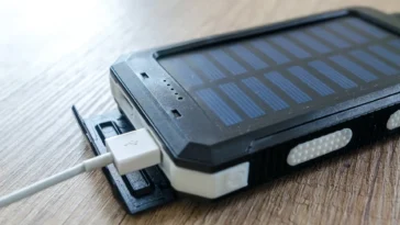 Best Portable Solar Chargers For Android Phones In 2023