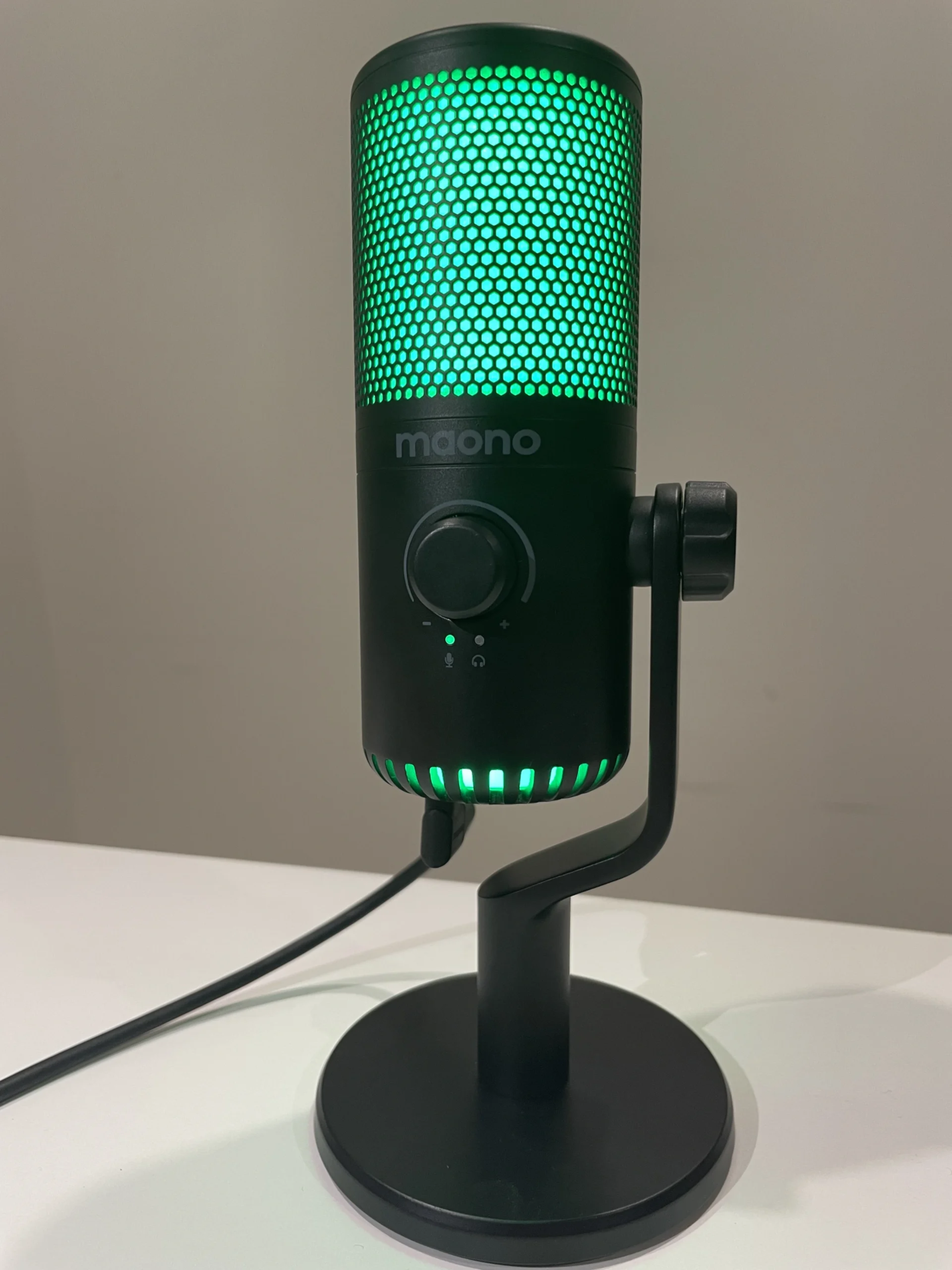 Maono-DM30-RGB-Lighting-Green