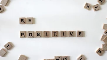 8 Positive Body Languages to Help You Achieve Anything You Want